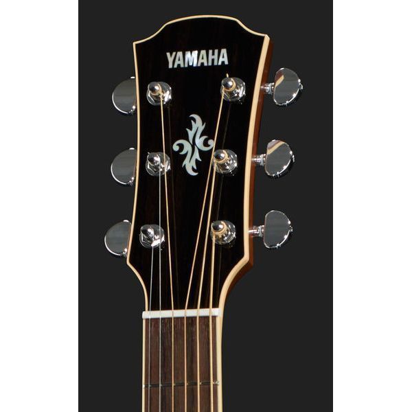 Yamaha APX700IIL NT 259610 фото